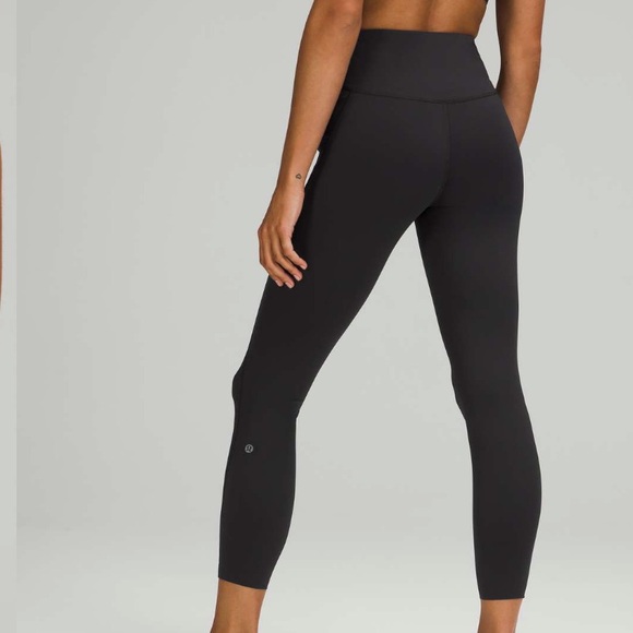 Lululemon Black Base Pace High-Rise Tight 25" - Picture 2 of 11